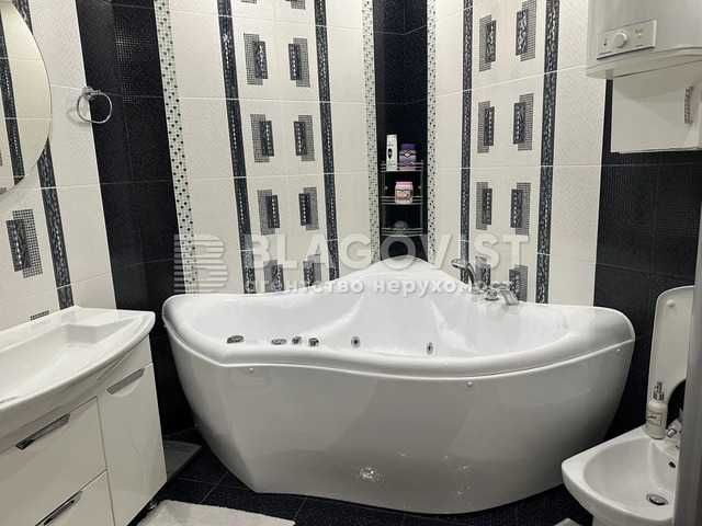 Продаж 4х кімн.квартири, Голосіївський проспект 30б! Деміївська