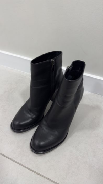 Ботильйони натуральна шкіра 38р