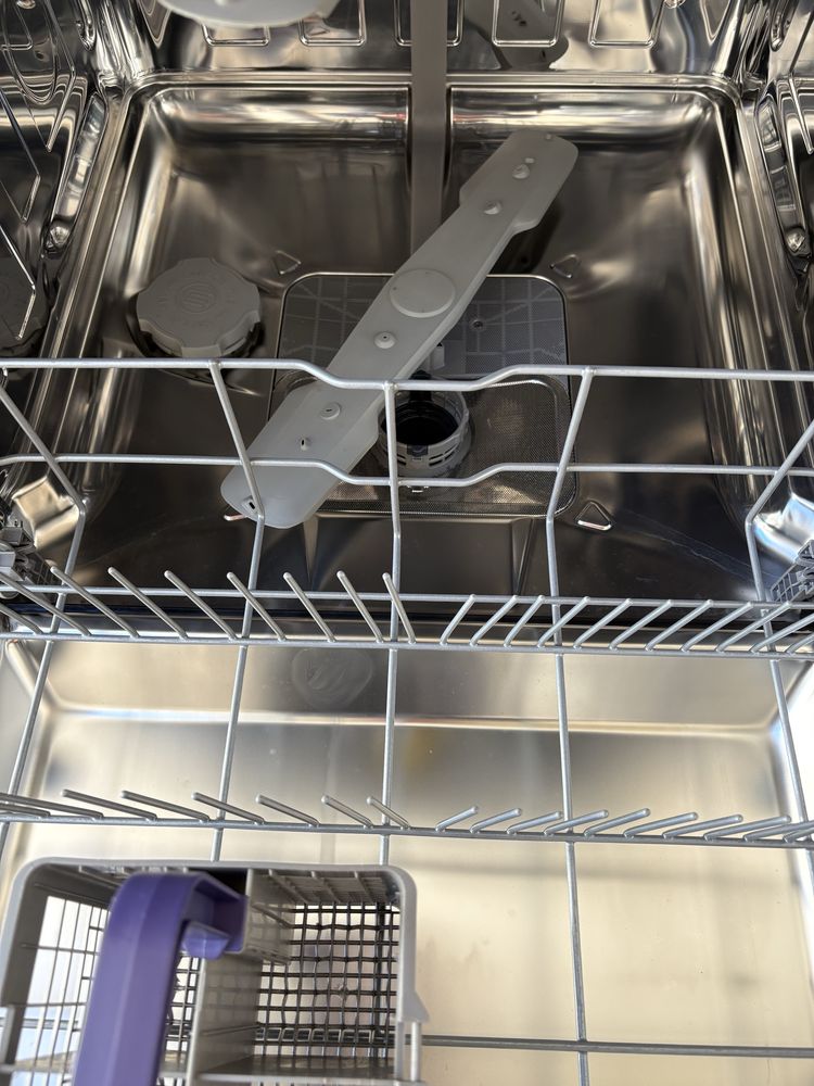 MÁQUINA LAVAR LOUÇA BEKO DVN 05320 W