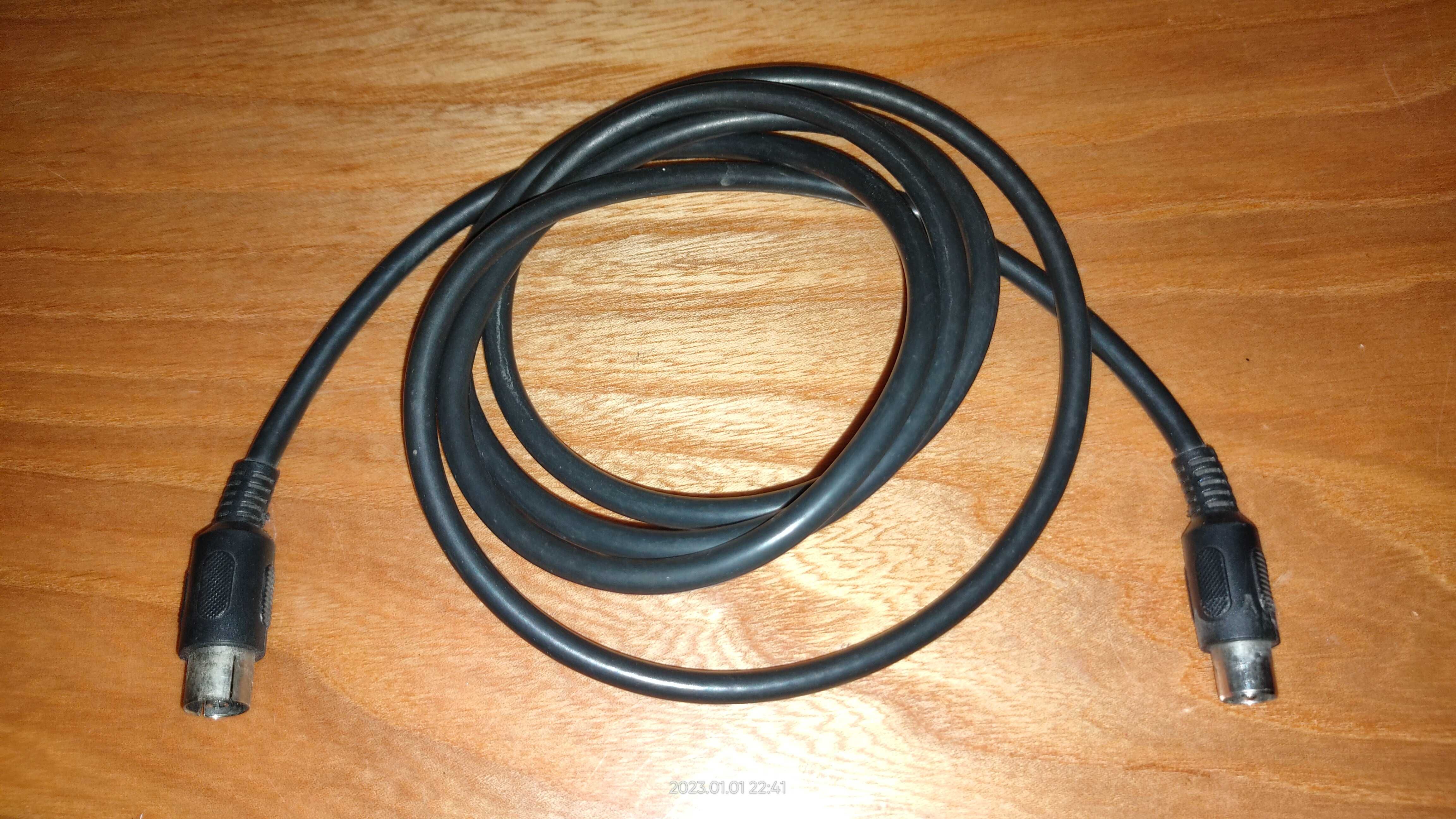 Kabel antenowy 1 m stan bdb
