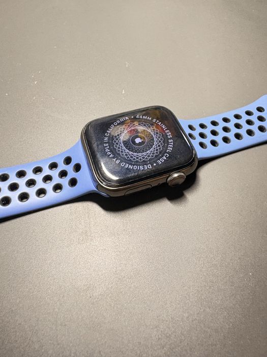 Apple Watch 6 44mm cellular stal szlachetna