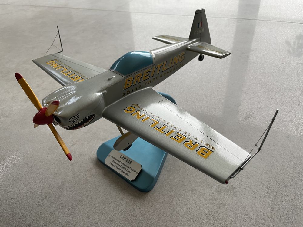 Breitling duży samolot Aircraft piloted Patrick Paris Shark Jet