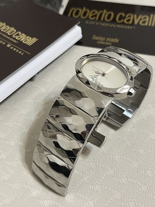 Жіночий годинник Roberto Cavalli з металевим браслетом