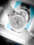 Swatch x Omega Bioceramic Moonswatch Mission To Moonphase Snoopy Biały