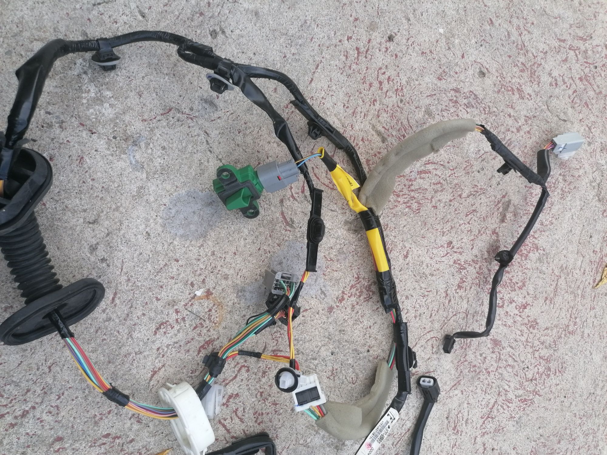 Suzuki Swift mk8 instalacja drzwi przednie prawe wersja 5 drzwiowa