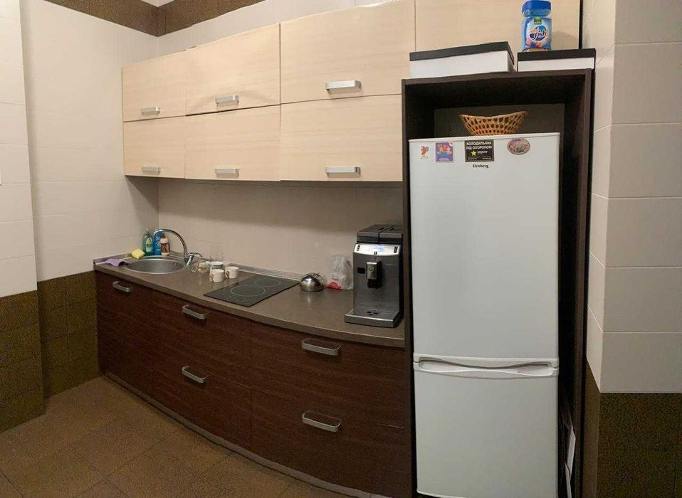 Офіс 80 кв.м, вулиця Бойчука 1-А, метро Звіринецька (Дружби Народів)