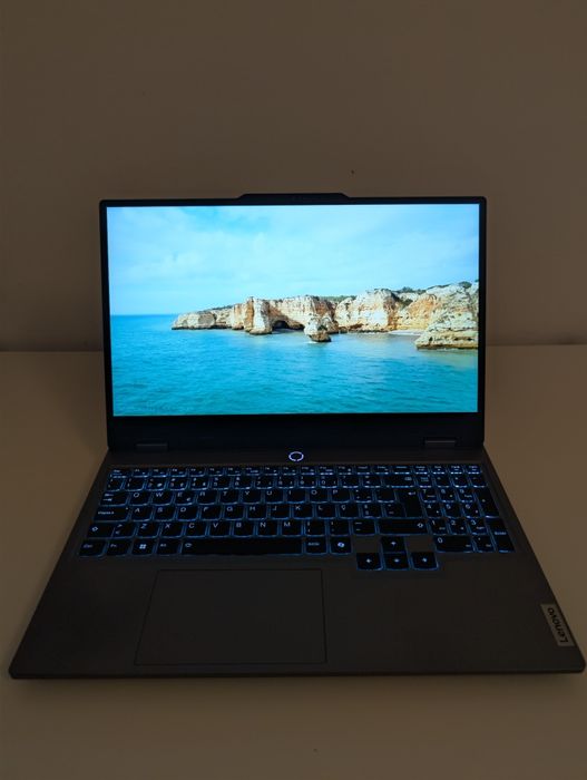 Lenovo LOQ Ryzen 7 + RTX 4070