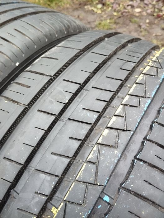 Літні шини Nokian 235/45/18