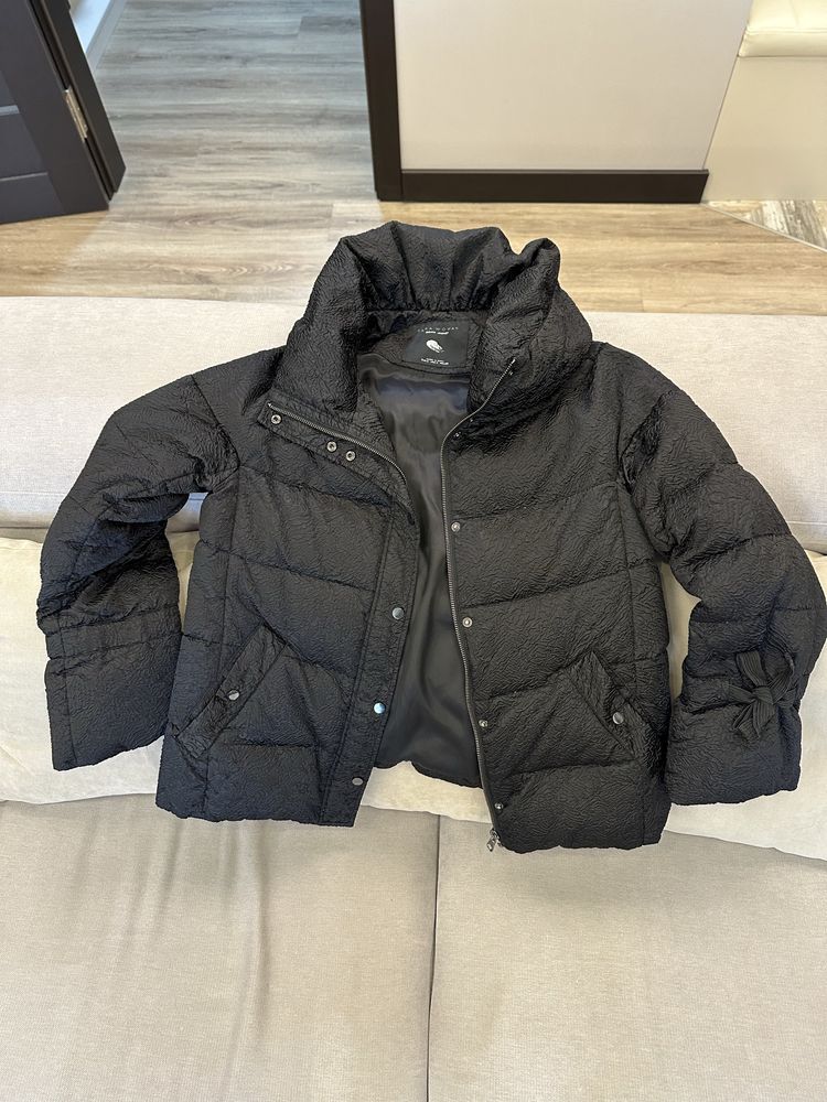 Женская весенне-осенняя куртка ZARA (Испания).