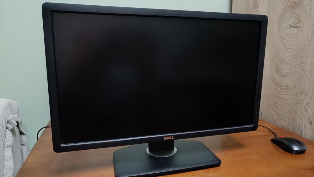 Monitor Dell FHD 23 cale