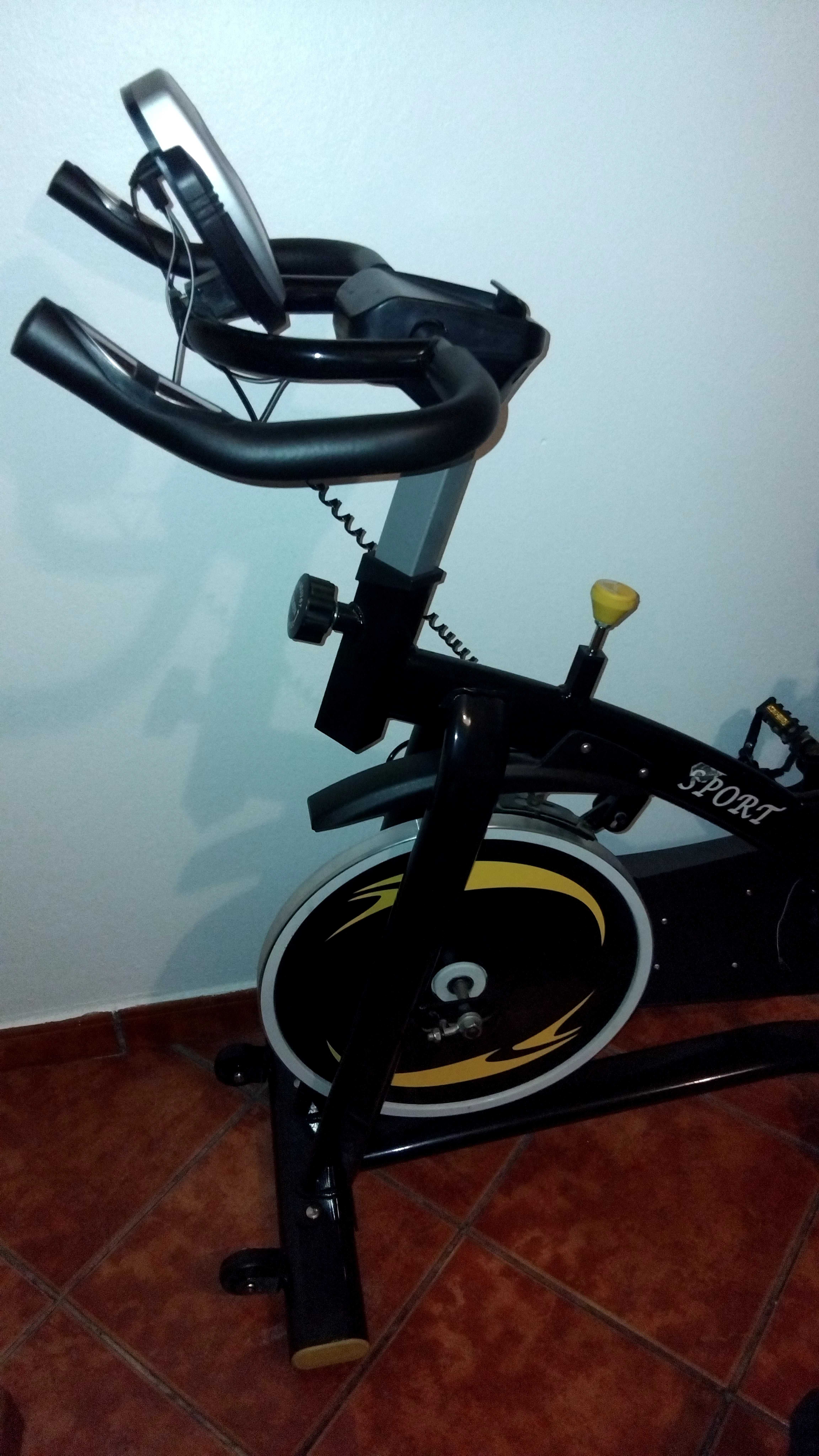 Bicicleta  estática   A90-198