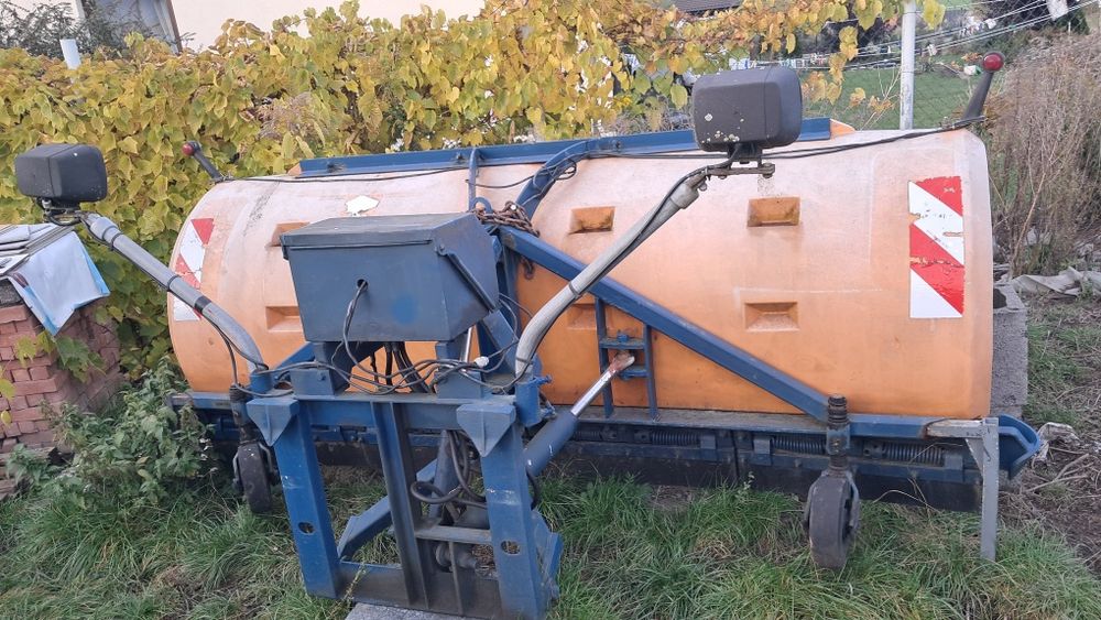 Sprzedam pługi śnieżne schmidt,ozamet,pronar