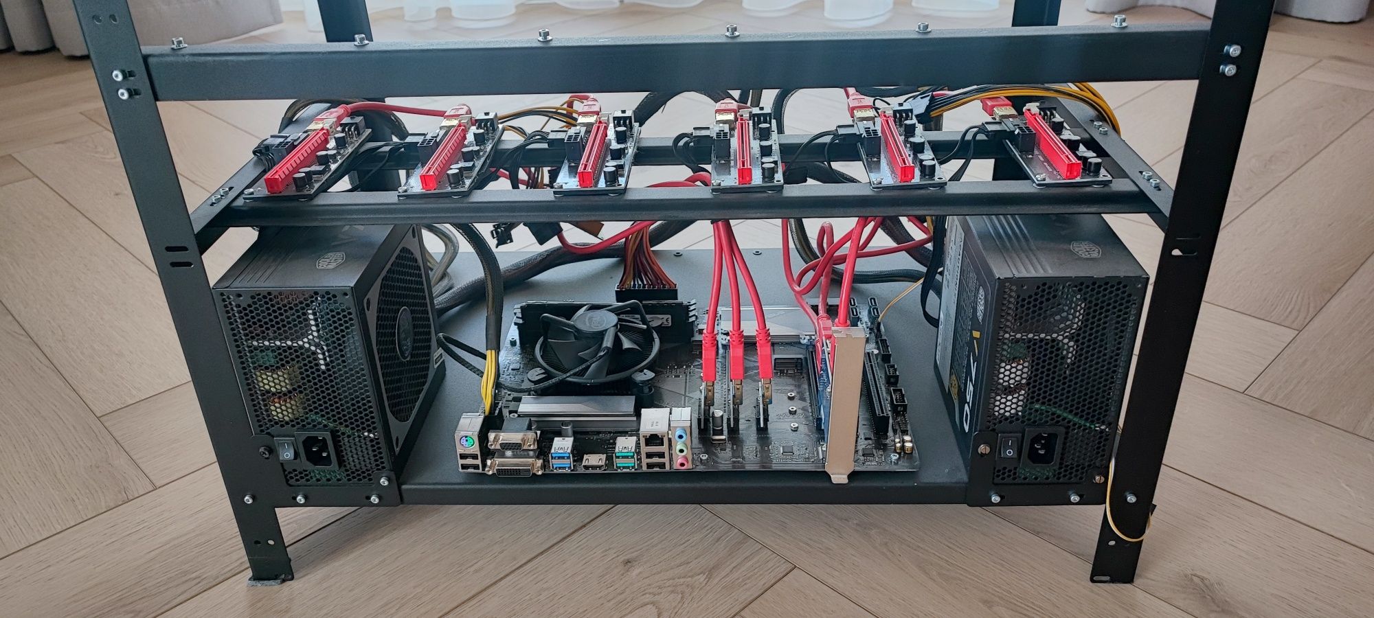 Baza / Koparka Kryptowalut / Zasilacz 750W / Płyta główna / Riser
