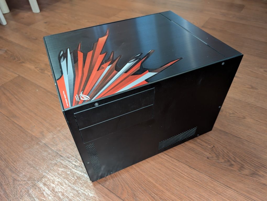 Корпус Lian-Li_ PC-V350