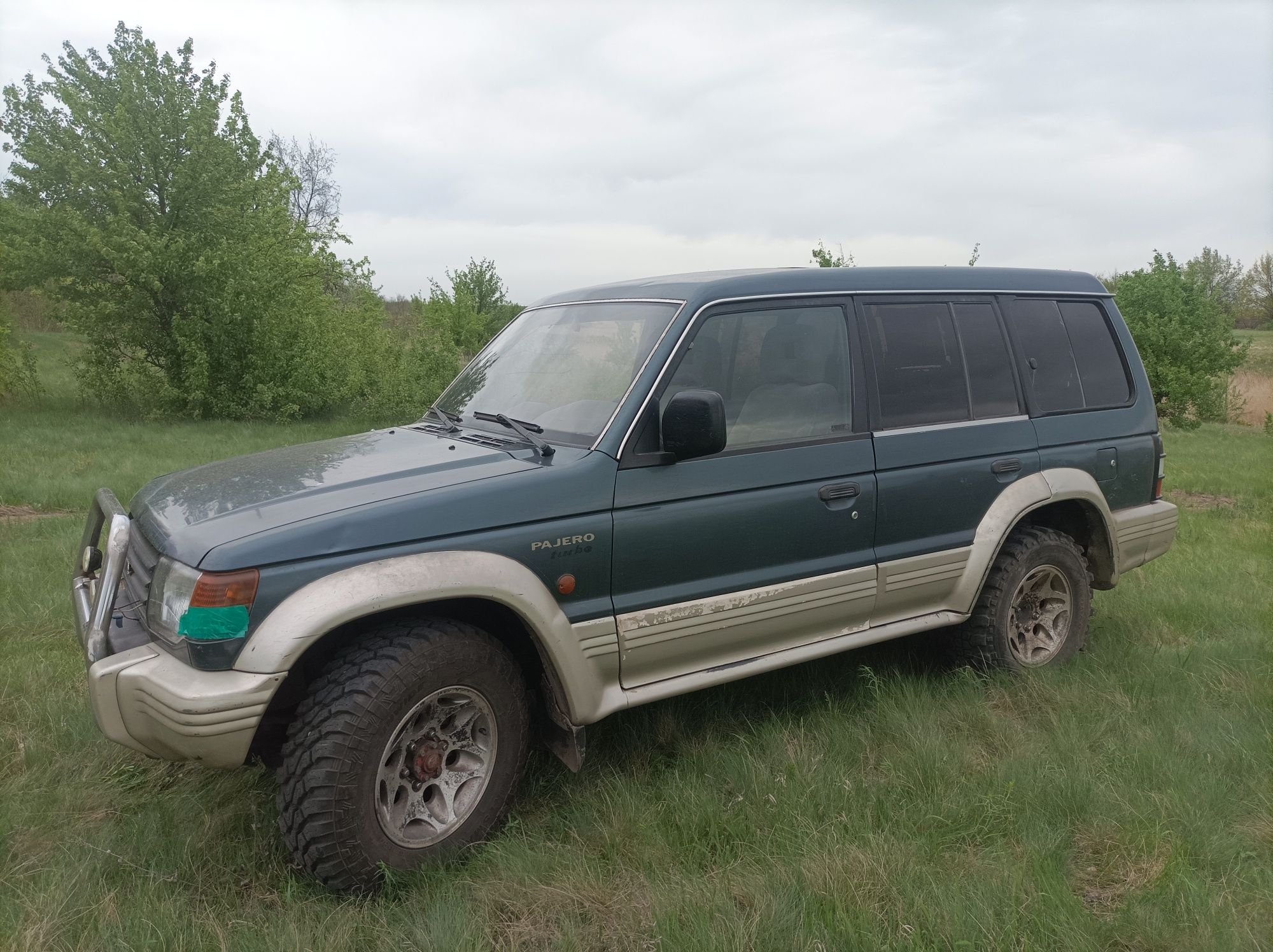 Паджеро Міцубісі mitsubishi Pajero