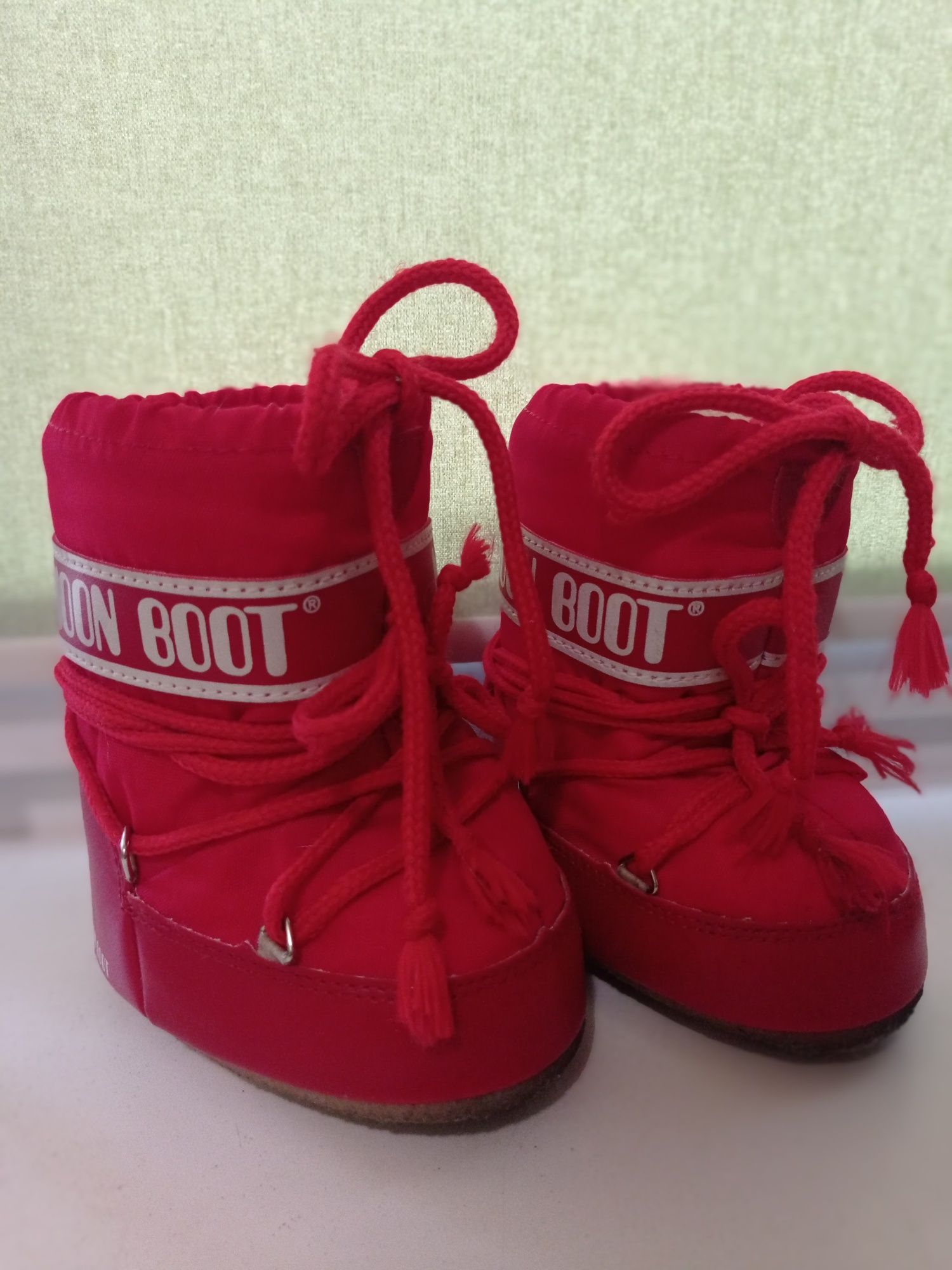Зимові чоботи Moon Boot