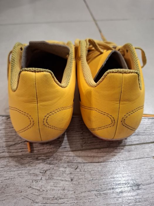 korki piłkarskie chłopięce 35 adidas