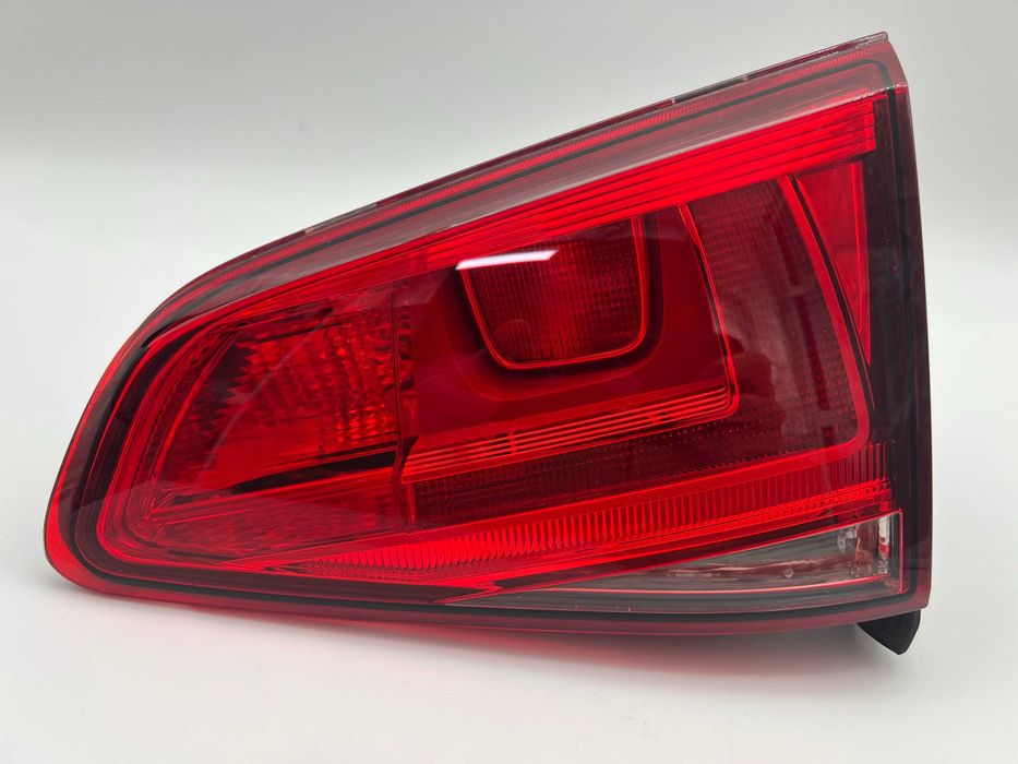 Lampa Golf 7 Prawa Klapa