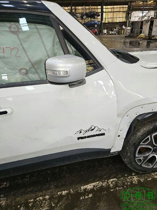 Джип Ренегат дверка права передня