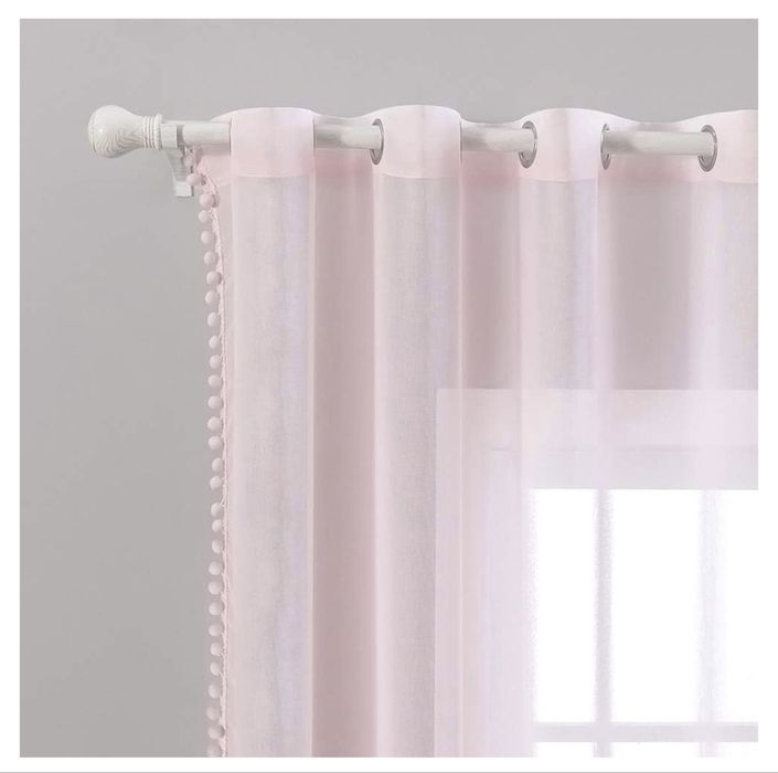 zestaw 2 zasłon z oczkami, przezroczyste z pomponami, na przelotkach