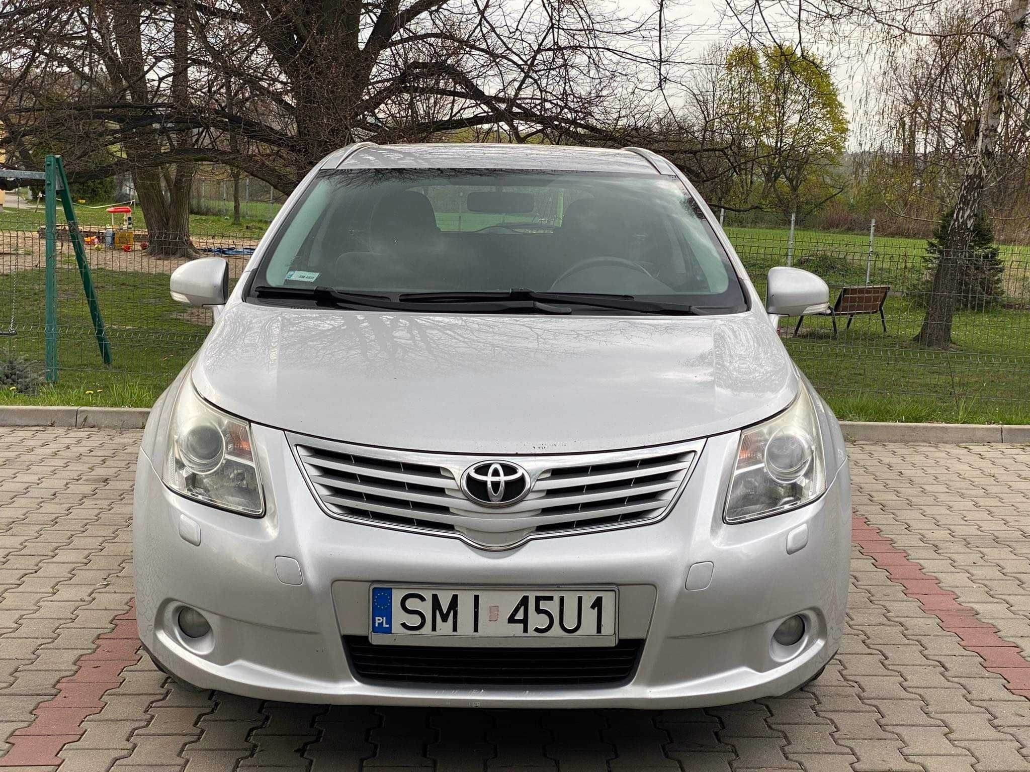 Toyota Avensis 2.0 Polska