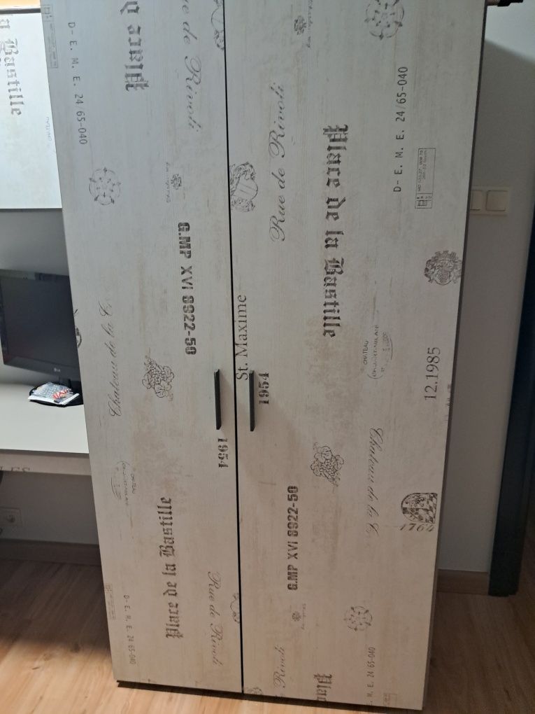 Meble młodzieżowe
