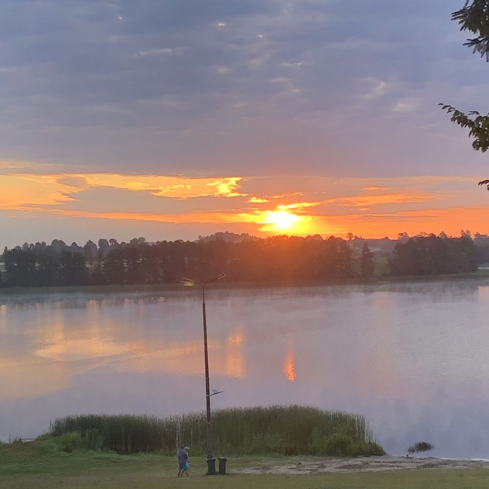 Domek Warmia I Mazury nad jeziorem Symsar, pomost , łódka