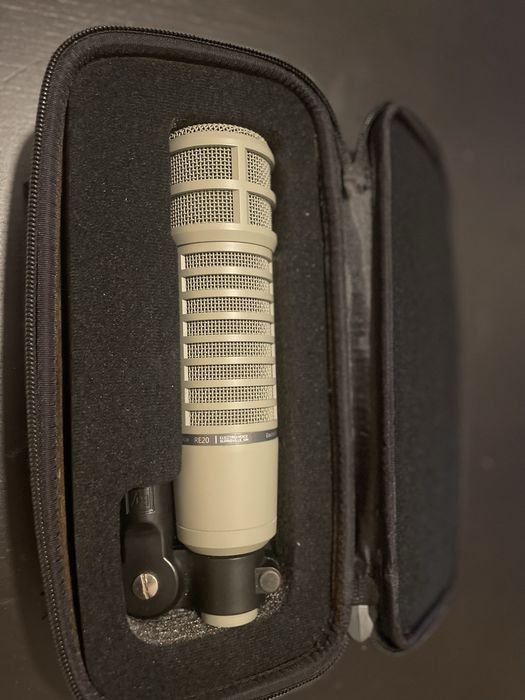 Microfone EV RE20 - Como Novo