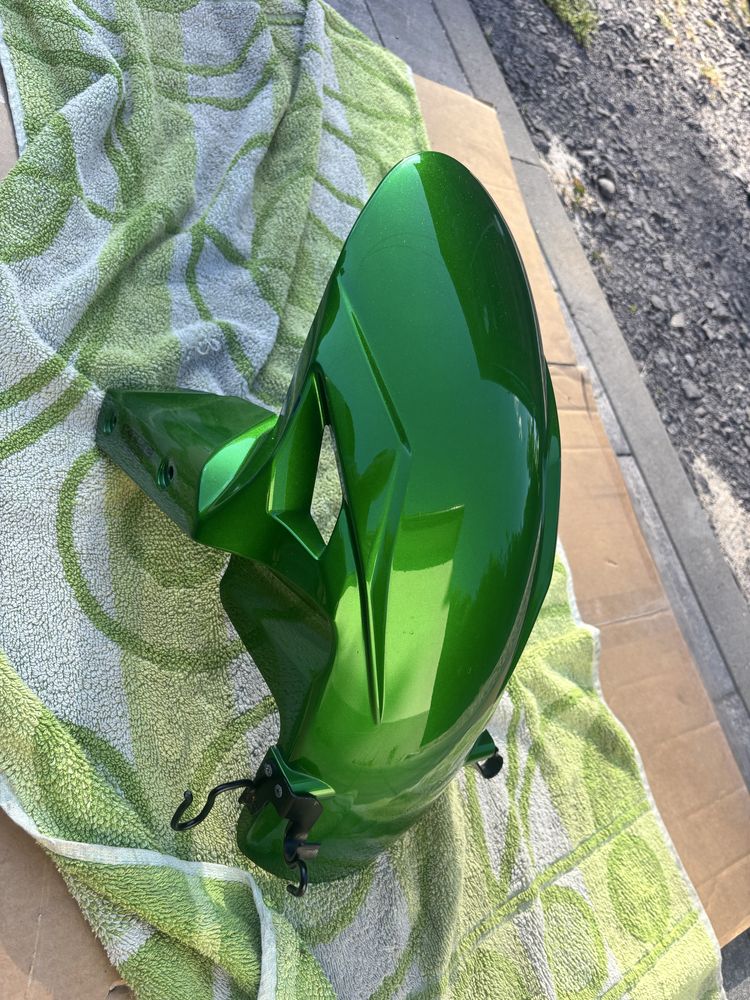Sprzedam blotnik do kawasaki z1000 sx 2021