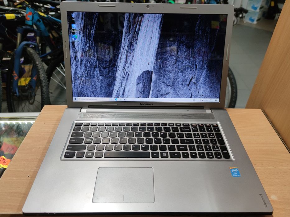 Laptop Lenovo Z710 i5-2410M/8GB/1TB/GF840/Win10 komis Madej Tarnów