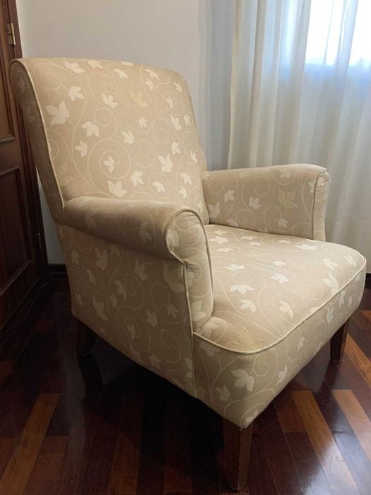 Cadeirão individual