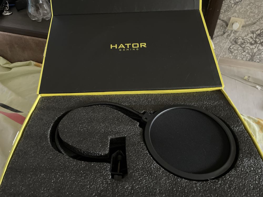 Мікрофон HATOR  signify rgb pro