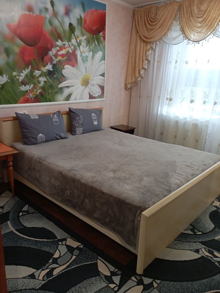Сдаю 1ком 2ком квартира посуточно Коротченко Достоевского