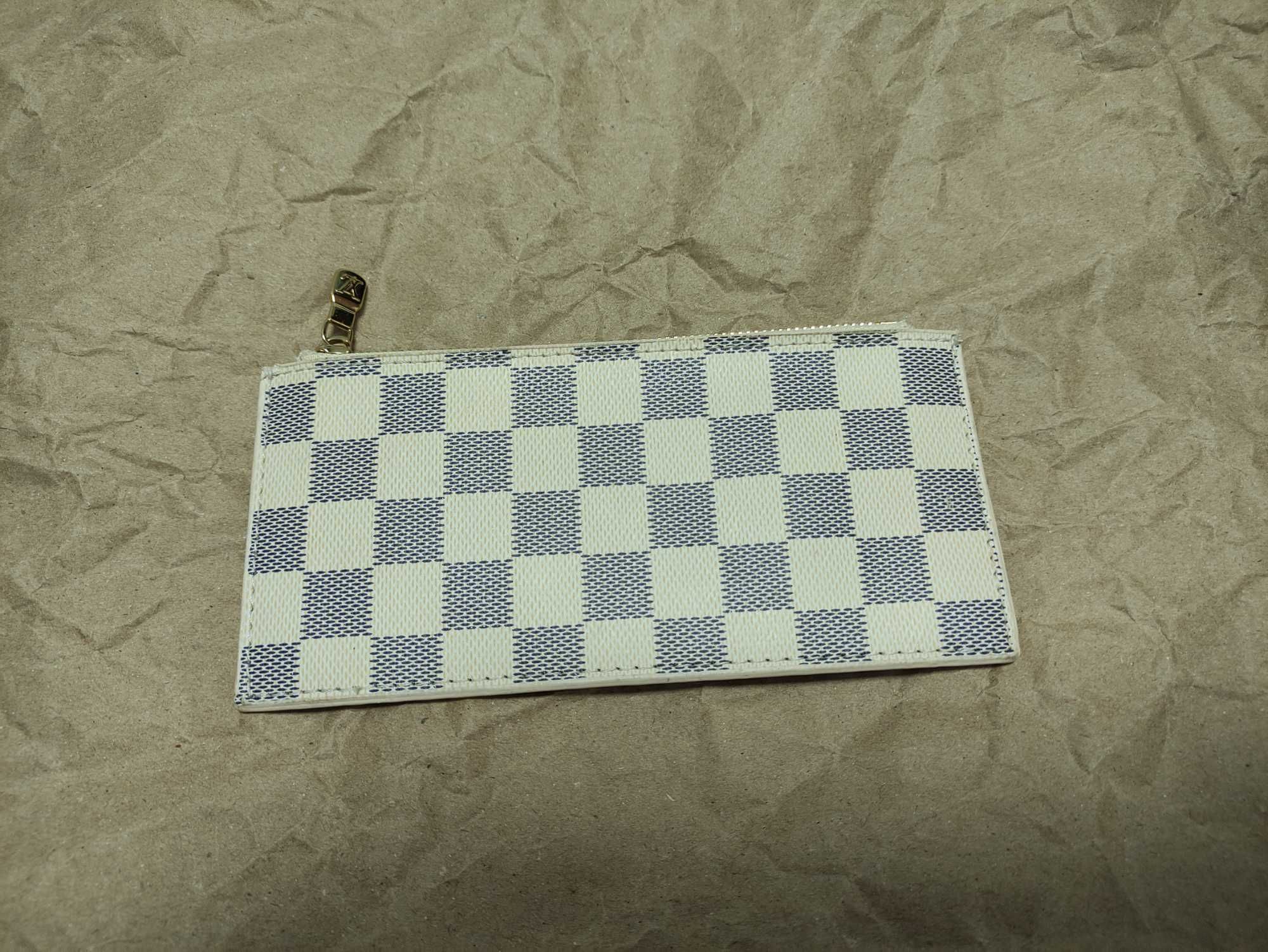 Luis vuitton маленький білий / сірий в клітинку