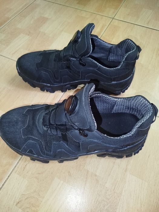 Тактичні кросівки  з авто шнорівкою розмір 42