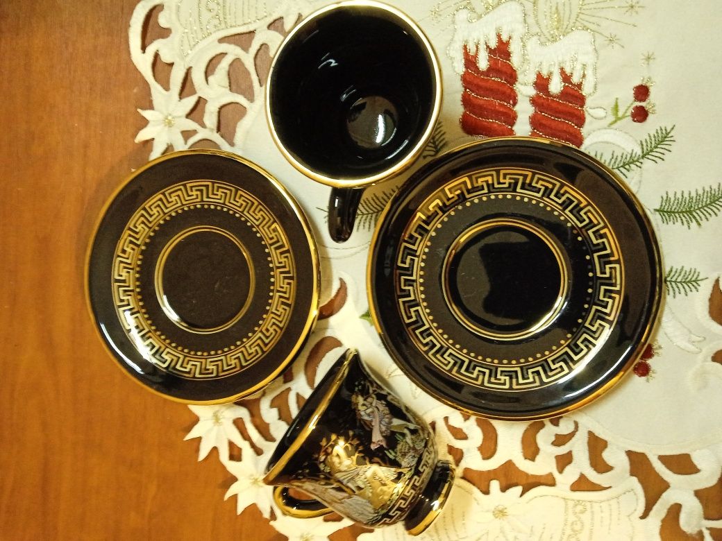 Настенная тарелка "Охотница"и кофейный сервиз на 6 персон