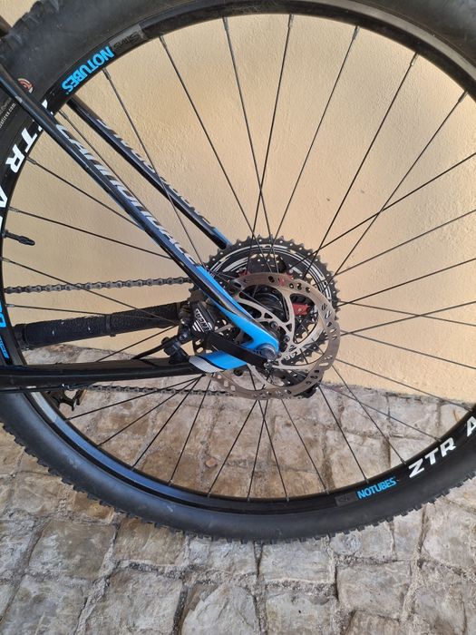 Bicicleta Cannondale FSI carbono