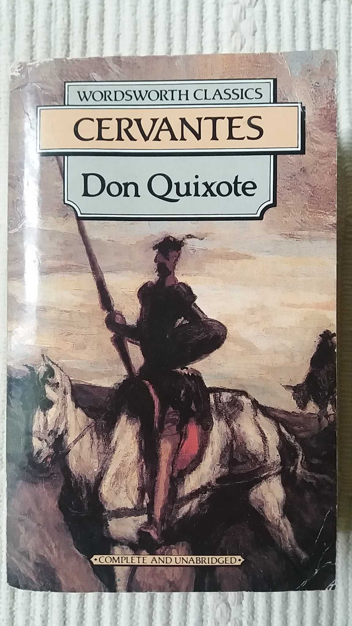 Livros antigos em inglês e espanhol a 1 euro cada