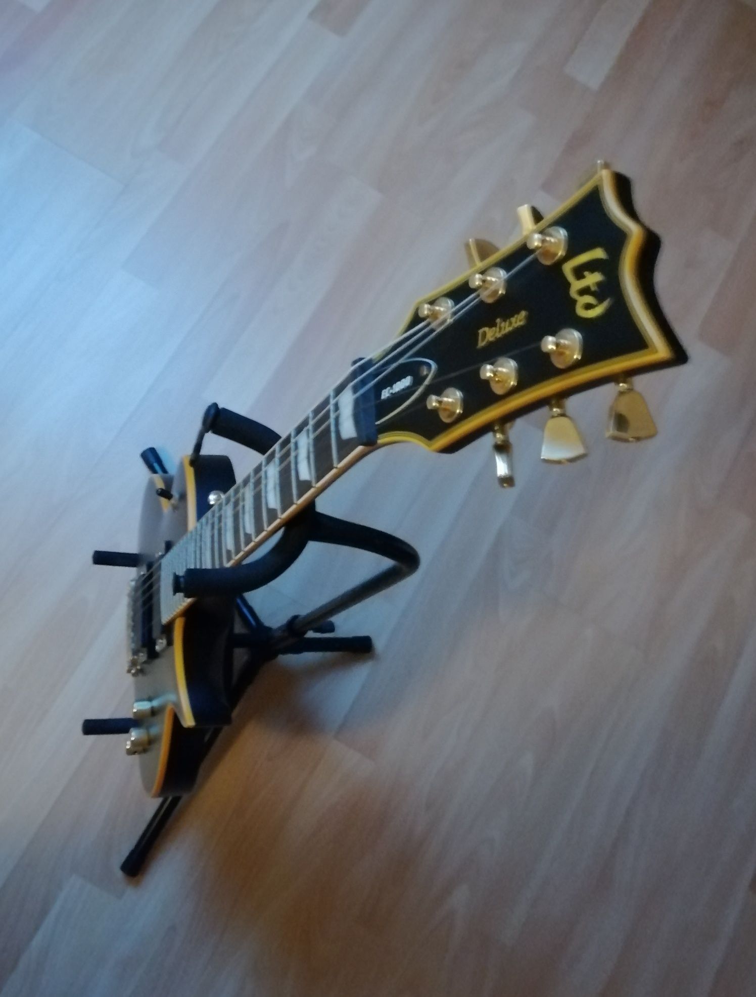ESP LTD EC 1000 Deluxe uma pérola do rock & roll excelente estado