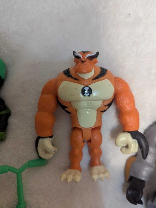 Нова іграшка ben10 Бен Тен фігурка