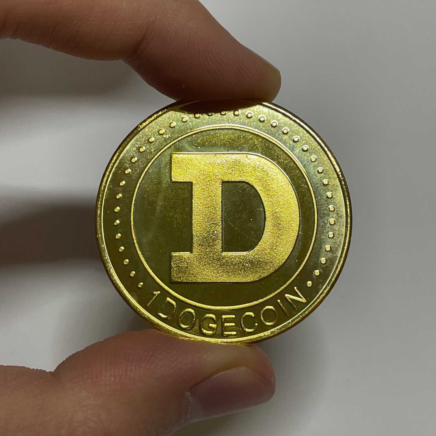 Doge Coin moneta kolekcjonerska kryptowaluta kolor złoty