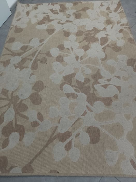 Sprzedam dywan do czyszczenia 229x165 cm.