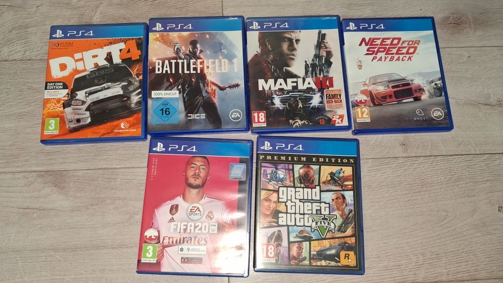 Konsola Playstation 4 dysk ssd 1 TB + gry