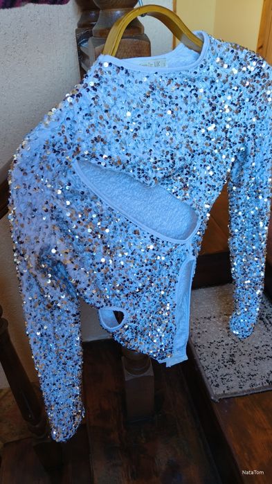 Біле боді з паєтками