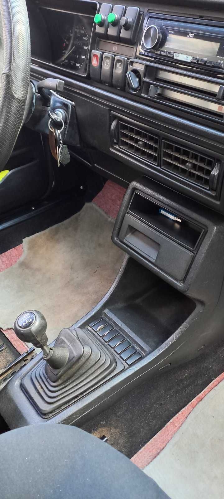VW Golf 2 Хетчбек 1.6 D 3-ох дверний