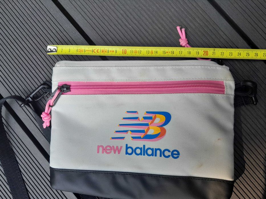Saszetka torebka New Balance niewiele używana