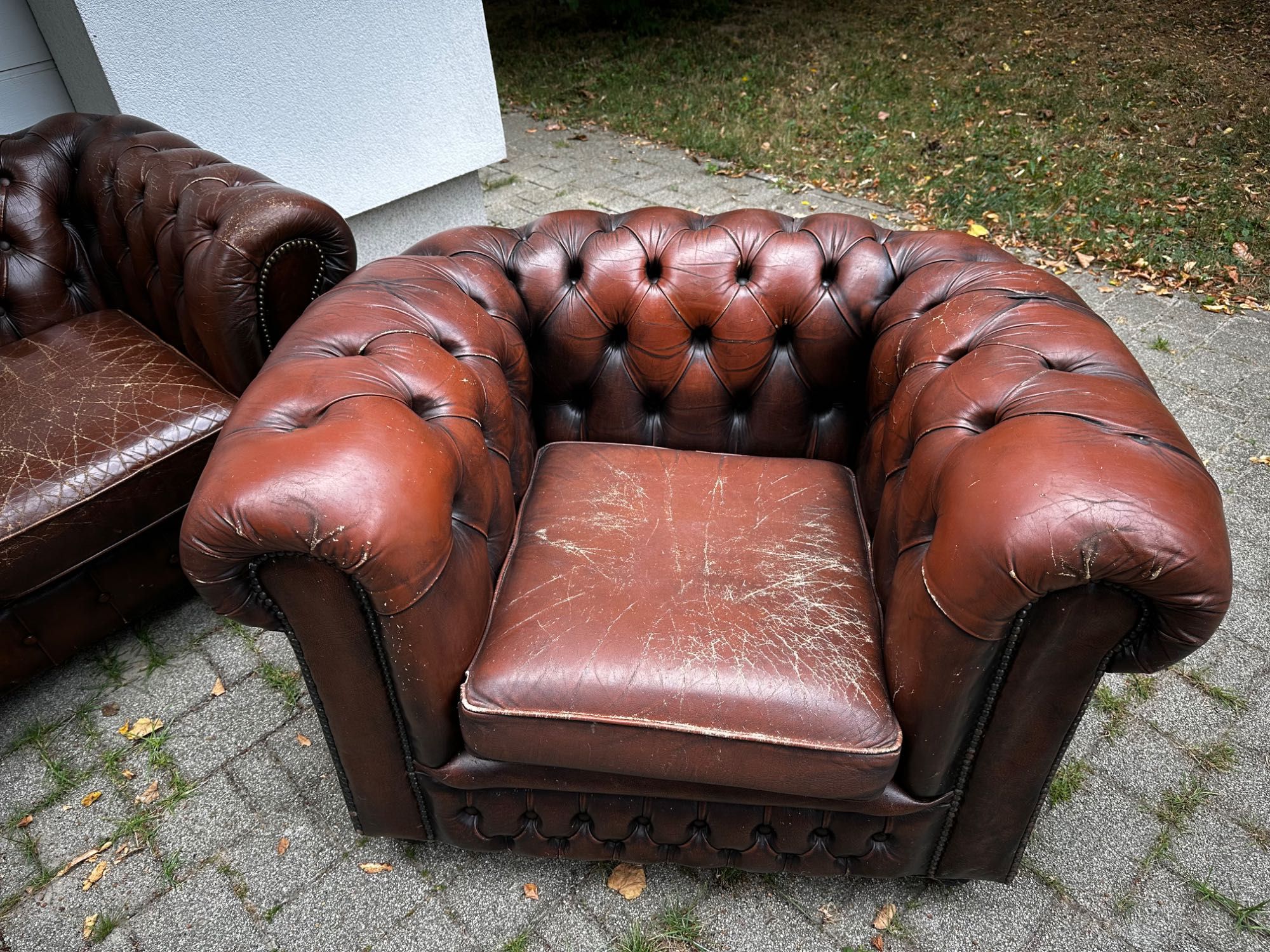 Sofa, 2 fotele chesterfield