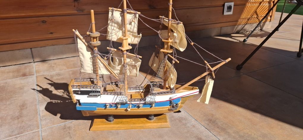 Statek żaglowiec model