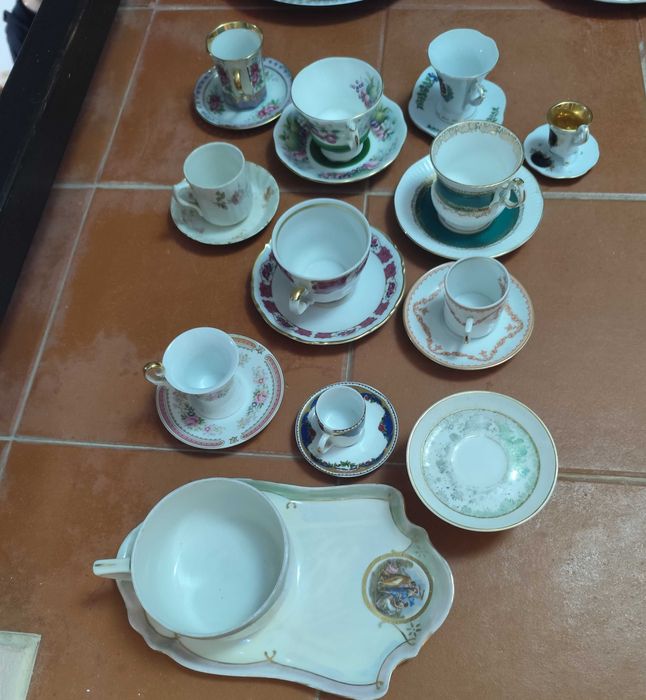 Conjuntos de Porcelana Limoges, Vista Alegre e mais