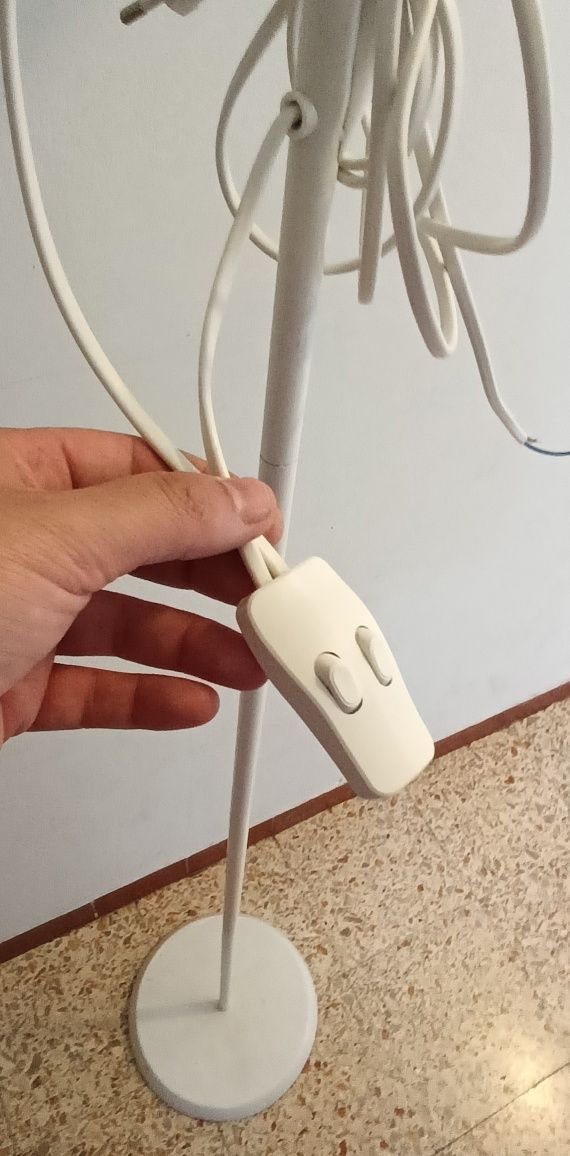 Candeeiro de Pé IKEA